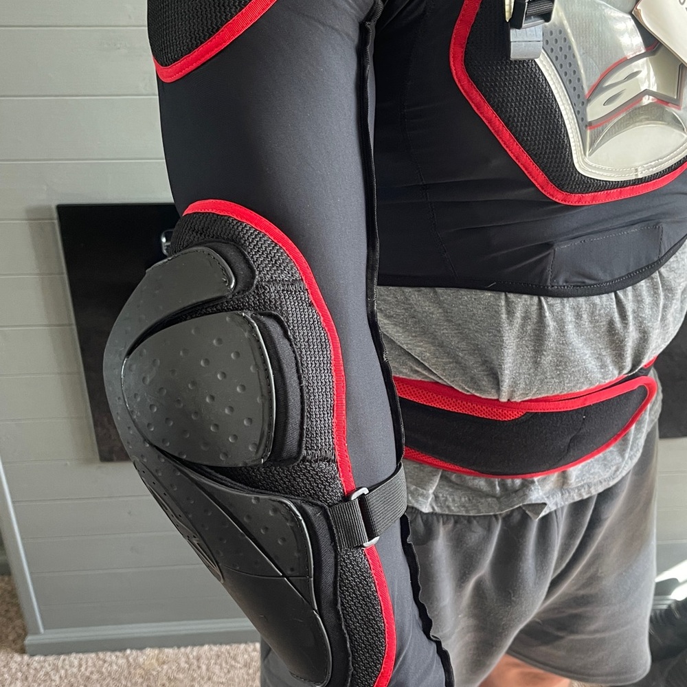 Alpinestars Bionic Pro Action Riding Gear - Picture 6 of 11